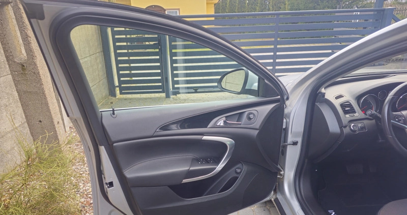 Opel Insignia cena 23900 przebieg: 196046, rok produkcji 2009 z Skarszewy małe 596